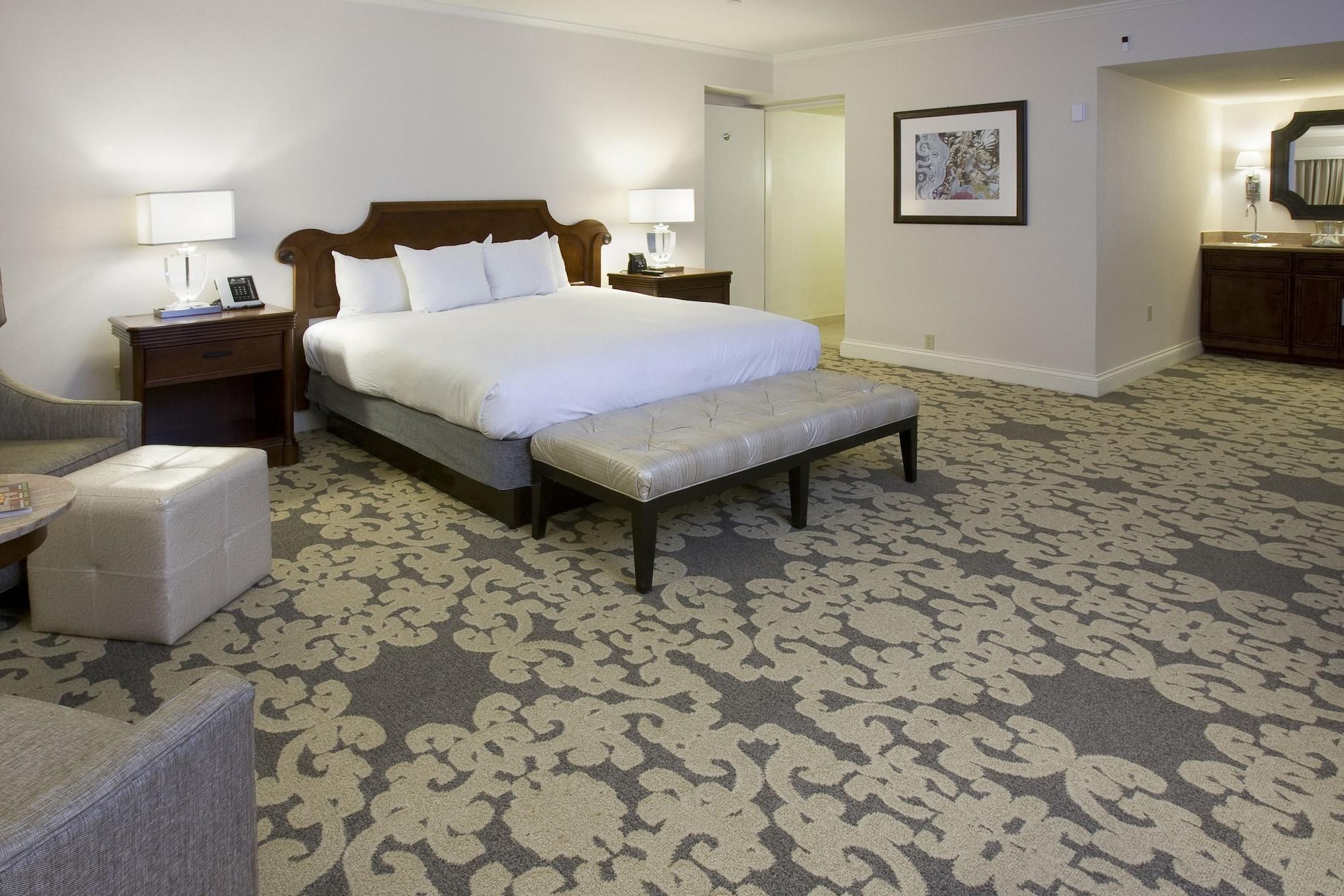 Hilton New Orleans Riverside Екстериор снимка