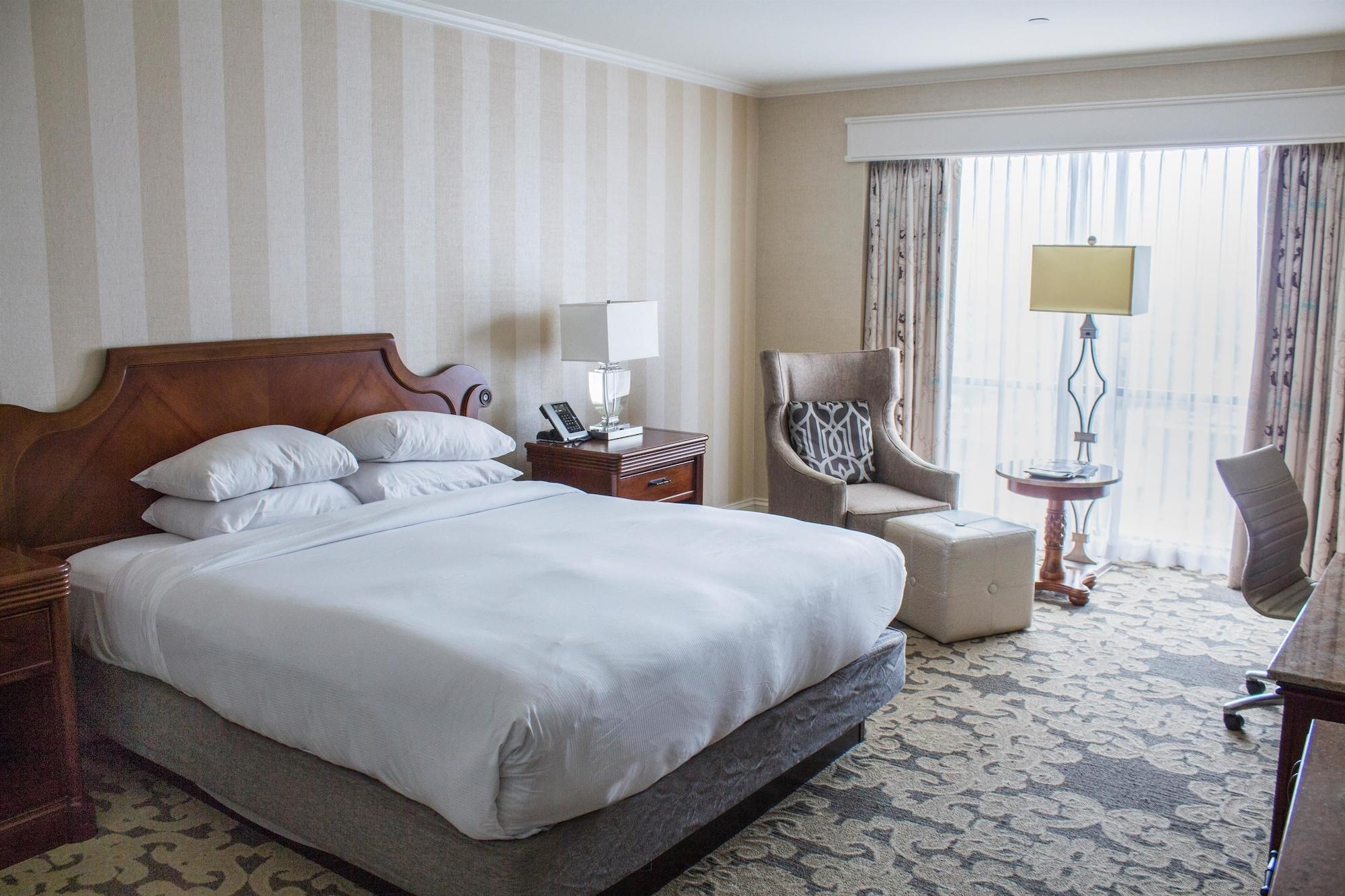 Hilton New Orleans Riverside Екстериор снимка