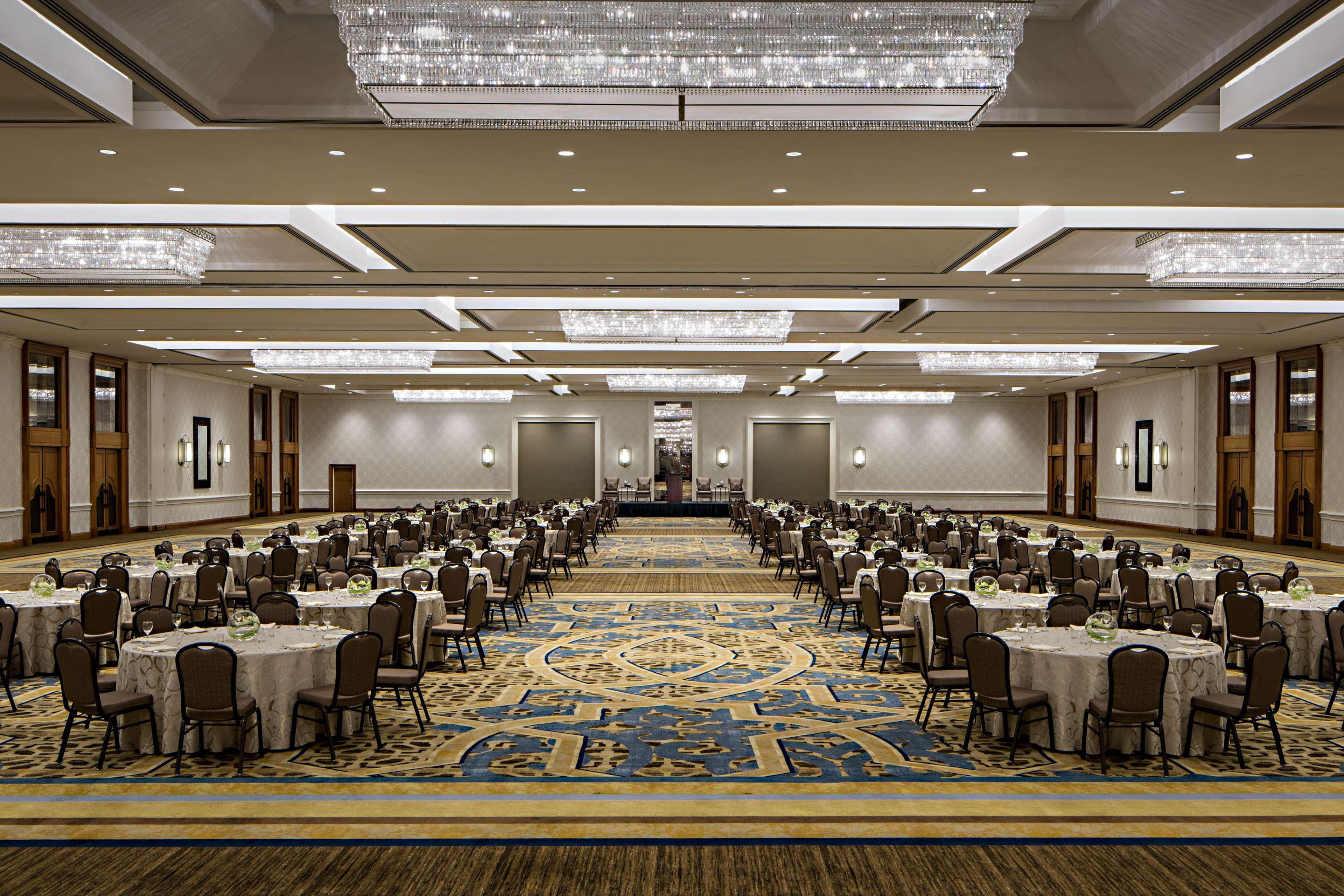 Hilton New Orleans Riverside Екстериор снимка