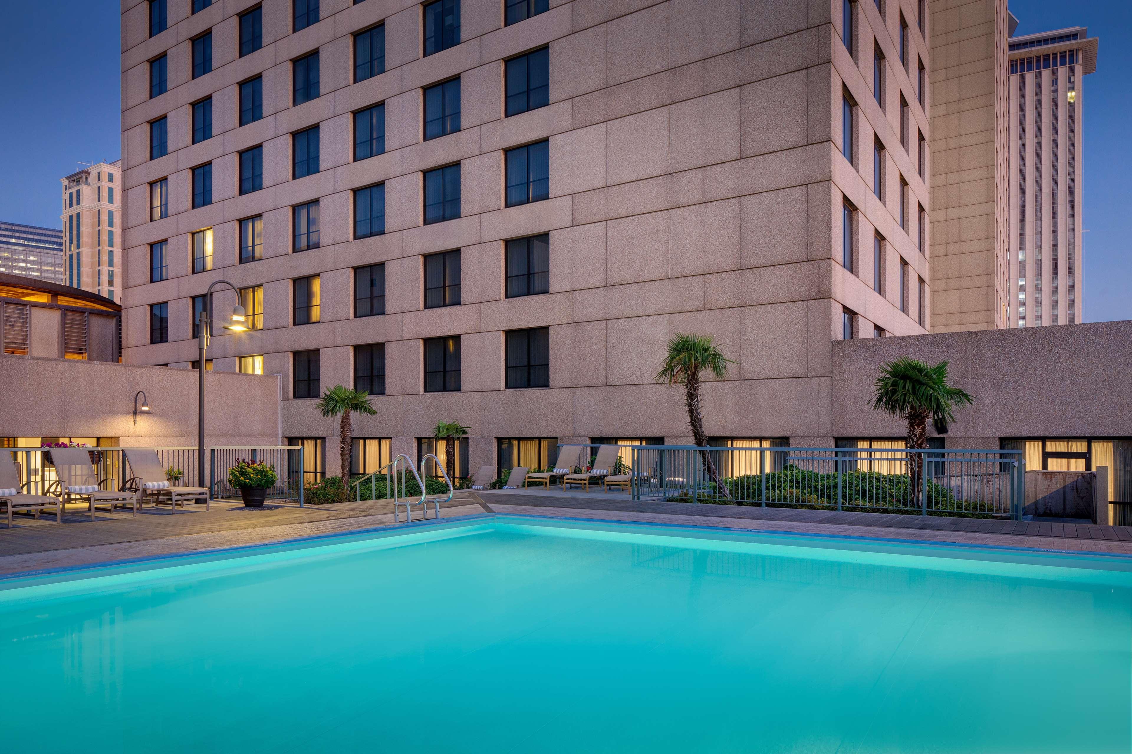 Hilton New Orleans Riverside Екстериор снимка