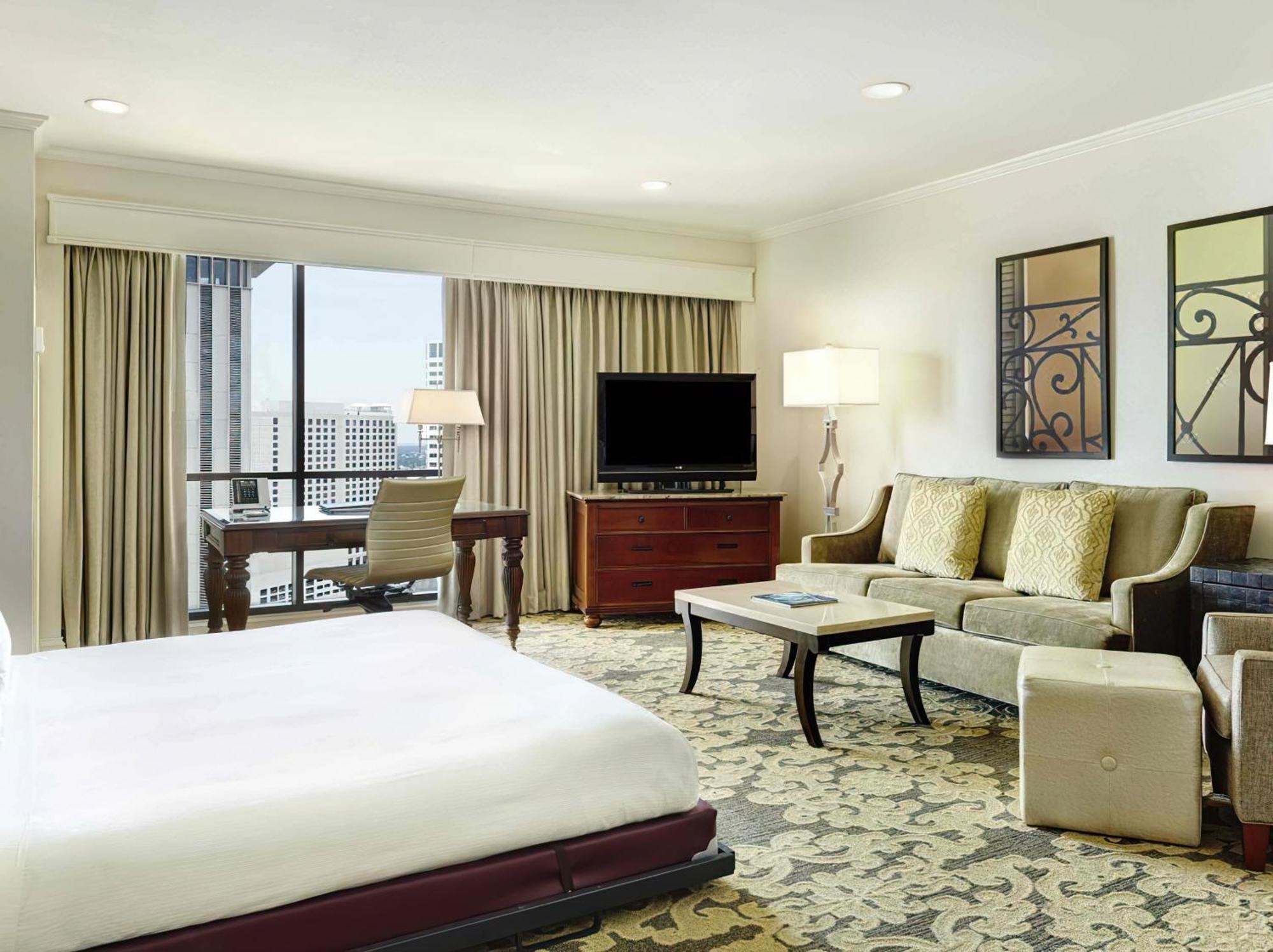 Hilton New Orleans Riverside Екстериор снимка